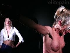 Brutaler BDSM Fick für die Hausfrauen