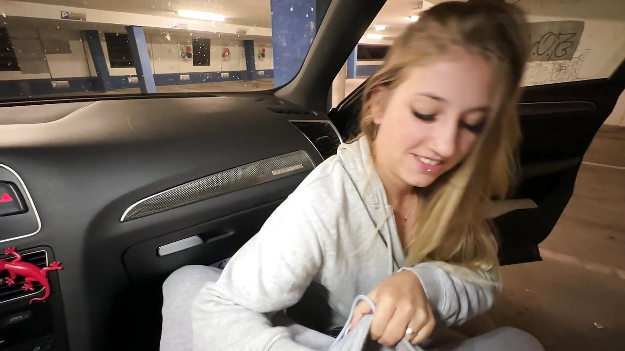 Vom Stiefbruder im Parkhaus gefickt, bis zum Creampie��,Tamy Tation
